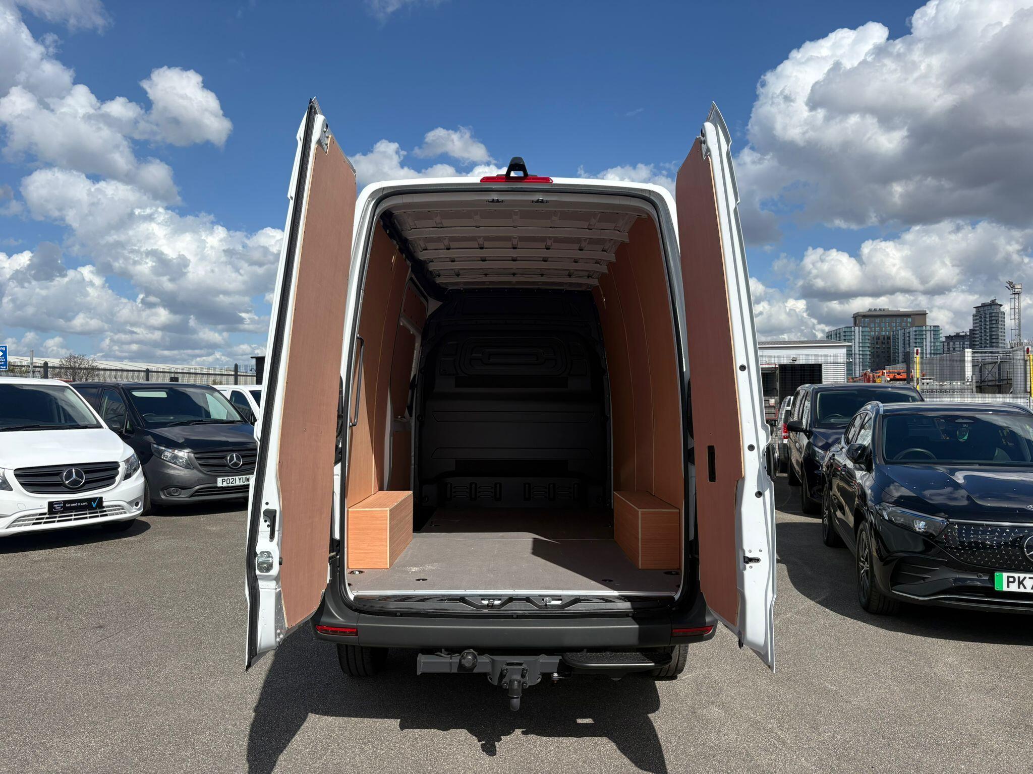 Mercedes-Benz eSprinter